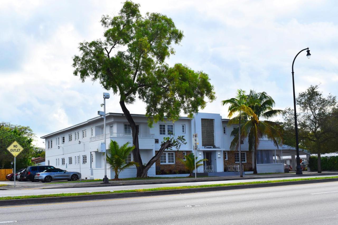 Travelodge By Wyndham Miami Biscayne Bay Exterior photo